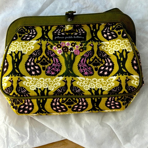 Cake by Petunia Pickle Bottom Diaper Bag Clutch - Picture 1 of 4